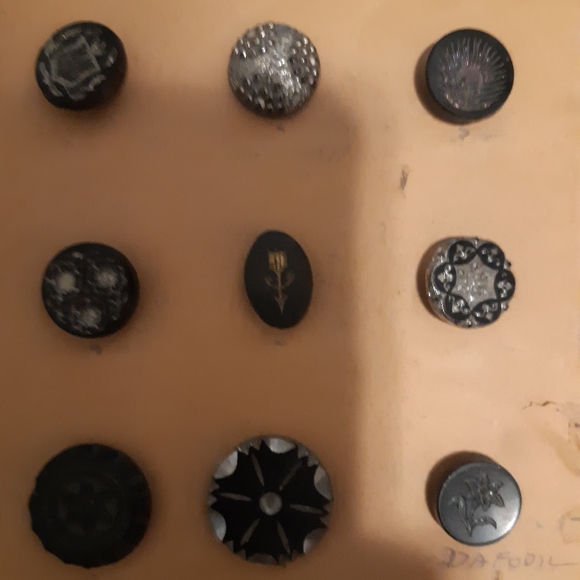 Vintage glass buttons - Picture 1 of 7